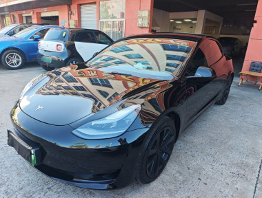 Tesla Model 3 2022 car image 