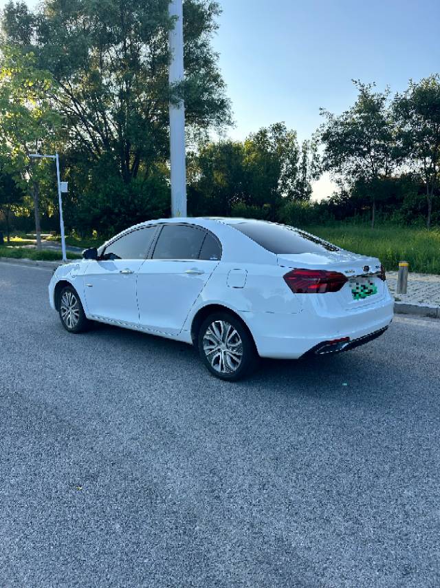 GEELY Emgrand New Energy 2018 #9 GEELY Emgrand New Energy 2018 car image #9