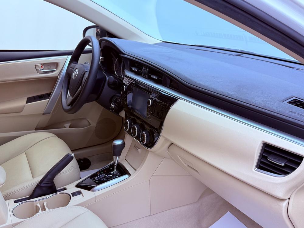 2015 car image #19