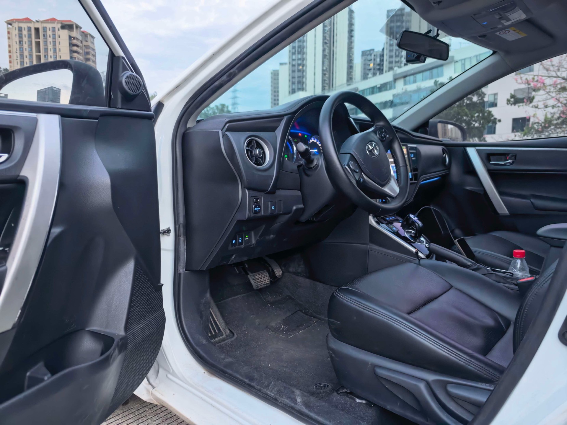 Toyota Corolla Hybird E+ 2020 #4 Toyota Corolla Hybird E+ 2020 car image #4