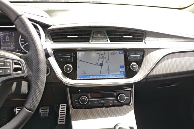 GEELY Emgrand GS 2017 car image #13