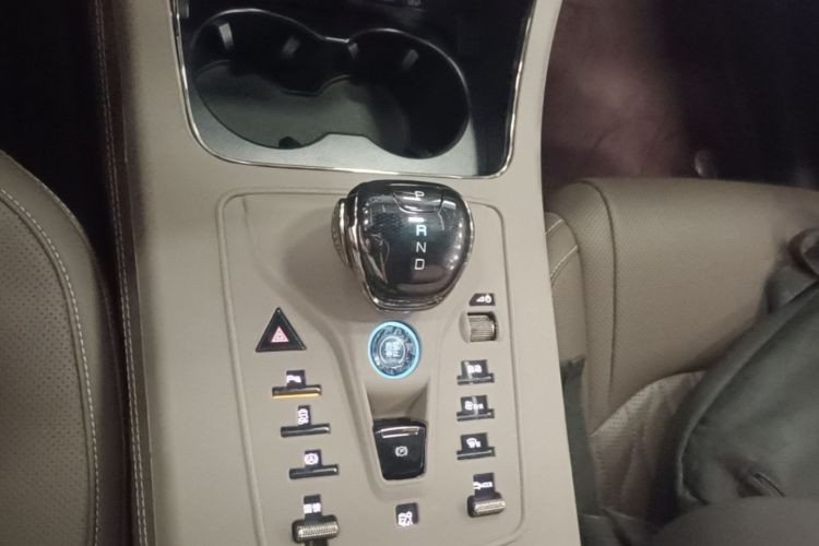 BYD Han 2022 car image #14