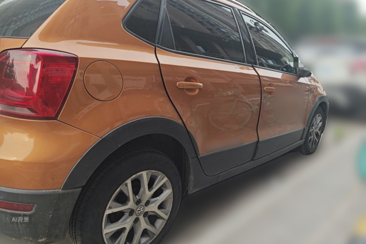 Volkswagen Polo 2015 car image #7