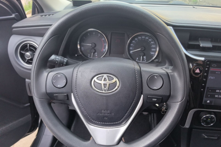 Toyota Corolla 2018 car image #11