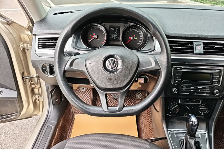 Volkswagen Bora 2020 car image #11