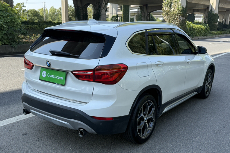 BMW X1 2018 #6 BMW X1 2018 car image #6