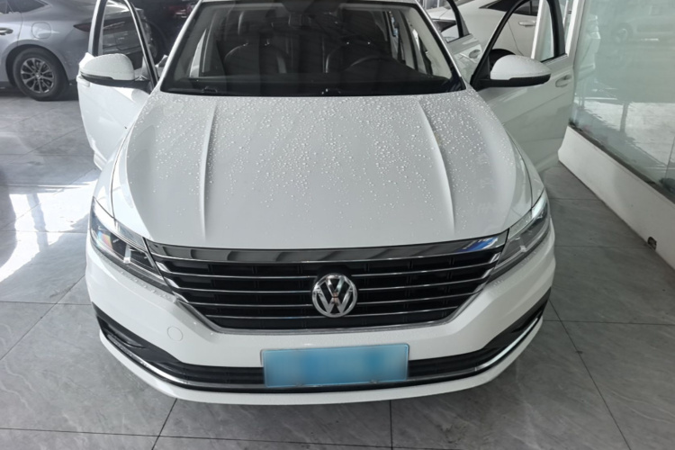 Volkswagen Lavida 2020 car image #3