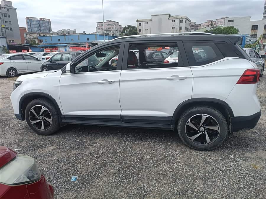 Forthing T5 2019 immagine di auto #27