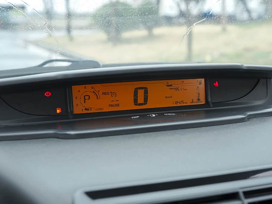 Citroen C-Quatre 2012 car image #27