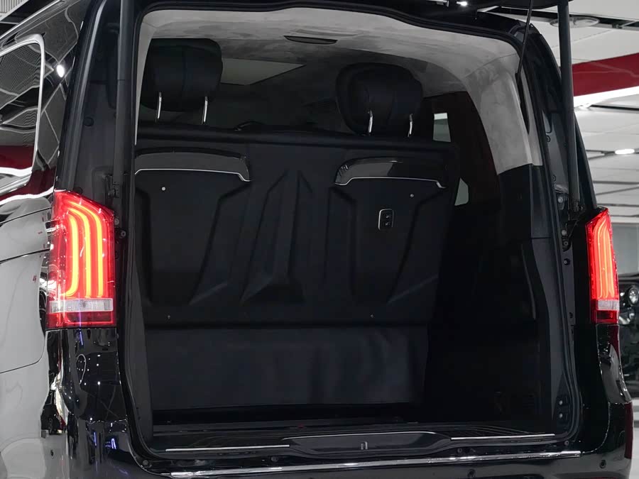 Mercedes-Benz V Class 2024 car image #27