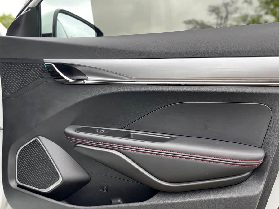 GEELY Binray 2020 car image #27
