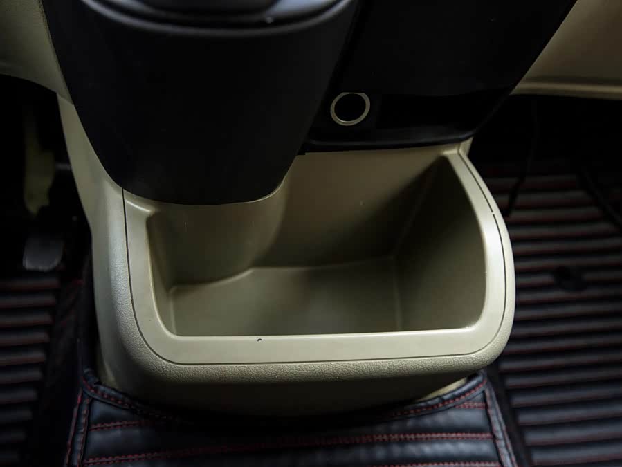 奔驰 唯雅诺 2013 汽车图片 #27