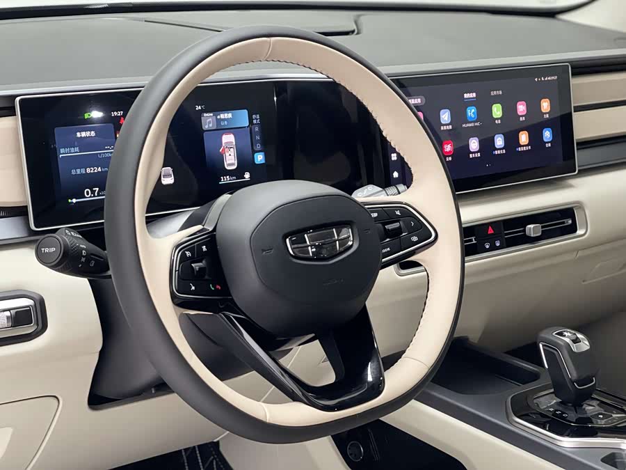 GEELY Monjaro MHEV 2023 car image #27