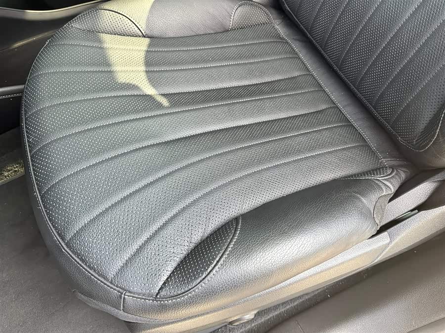 Mercedes-Benz EQS SUV 2023 car image #27