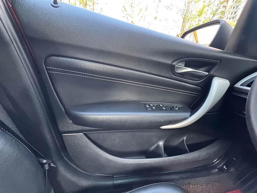 BMW 1 Series (Imported) 2015 car image #27