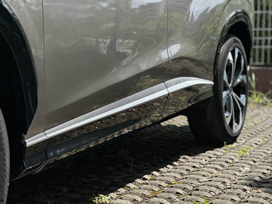 Roewe RX5 New Energy 2022 изображение автомобиля #27