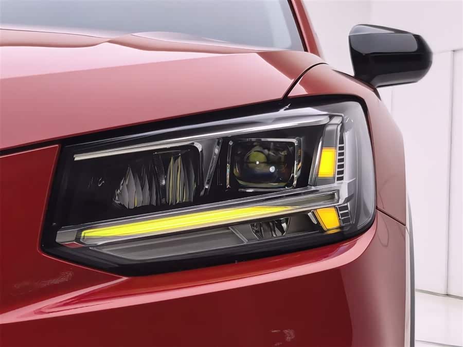 Audi Q2L 2018 car image #27