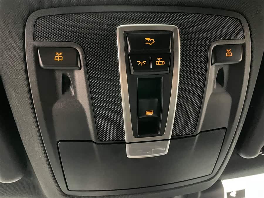 Mercedes-Benz GLS AMG 2019 car image #27