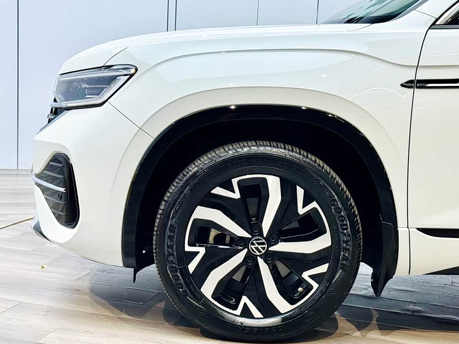 Volkswagen Tayron GTE 2023 car image #27