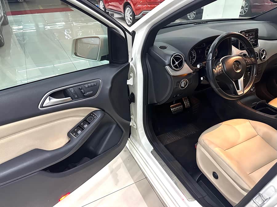 Mercedes-Benz B Class 2014 #27 Mercedes-Benz B Class 2014 car image #27