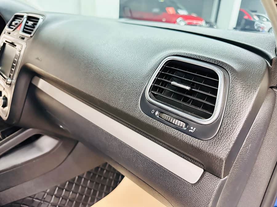 Volkswagen Scirocco 2011 #27 Volkswagen Scirocco 2011 изображение автомобиля #27