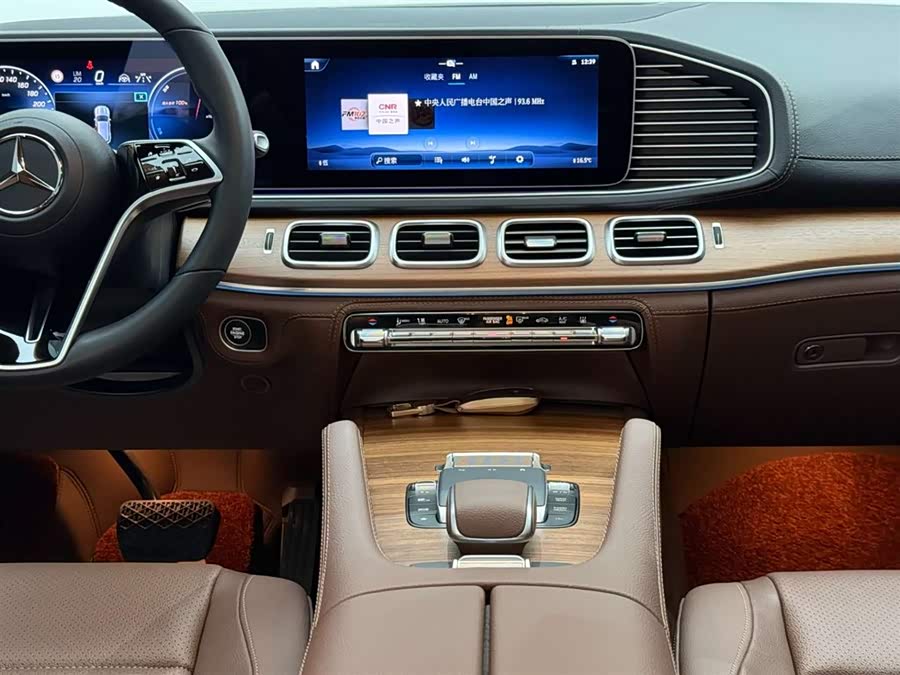 Mercedes-Benz GLE Class New Energy 2023 car image #27