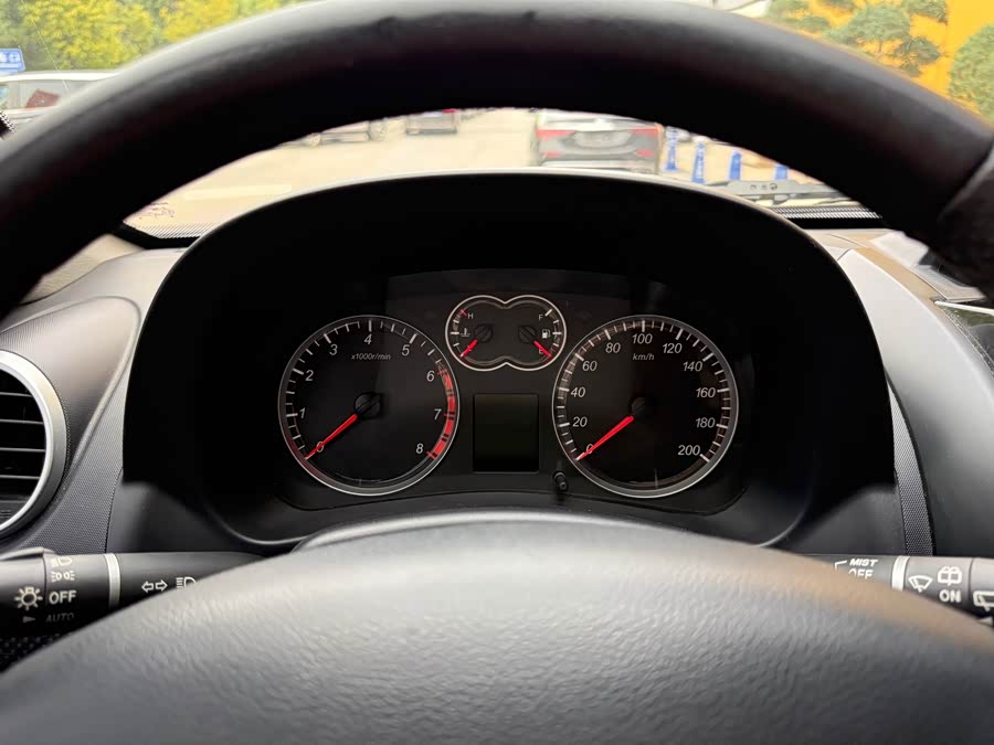 Haval H5 Class 2015 #27 Haval H5 Class 2015 car image #27