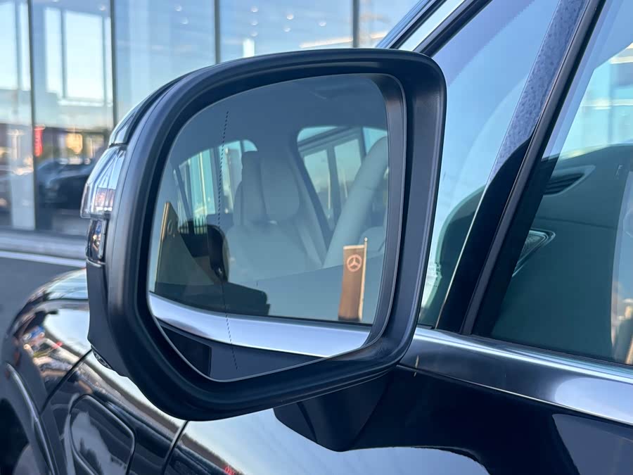 Mercedes-Benz EQS SUV 2025 car image #27