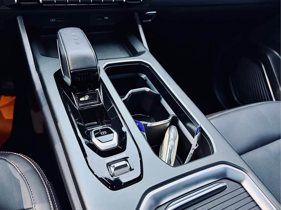 GEELY Okavango L 2023 car image #27