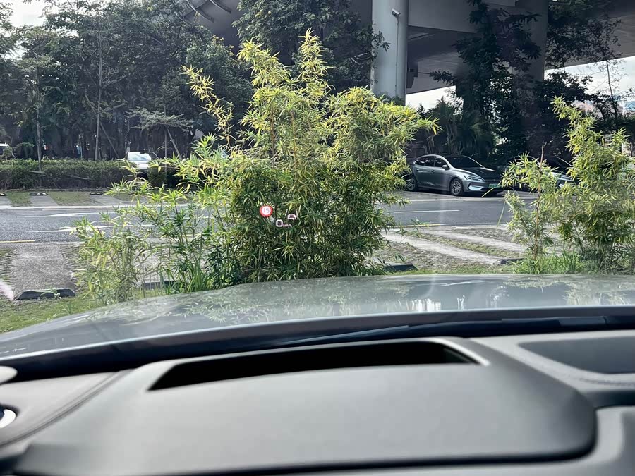 Audi SQ7 2024 immagine di auto #27