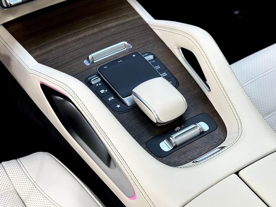 Mercedes-Benz GLS Class 2021 car image #27