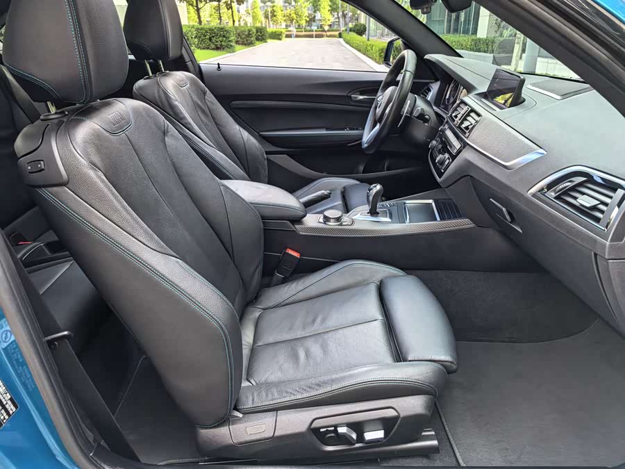 BMW M2 2018 car image #27