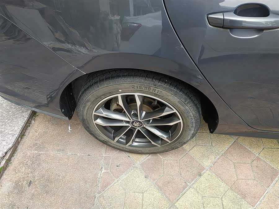 BYD Qin Pro 2020 #27 BYD Qin Pro 2020 car image #27