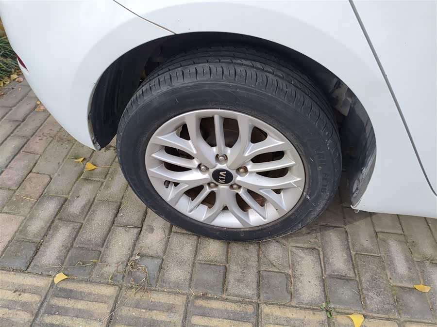 Kia Forte Koup 2014 car image #27