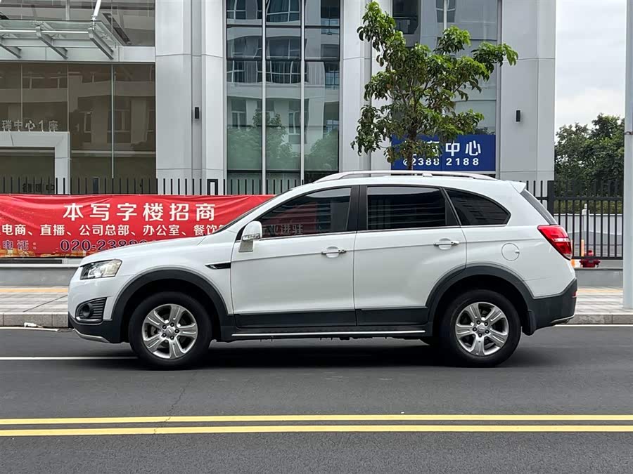 Chevrolet Captiva 2017 car image #27
