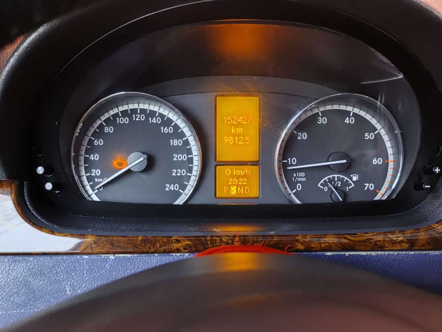 Mercedes-Benz Viano 2012 imagen de coche #27