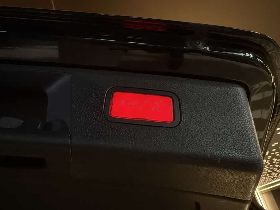 Mercedes-Benz GLK Class 2014 car image #27