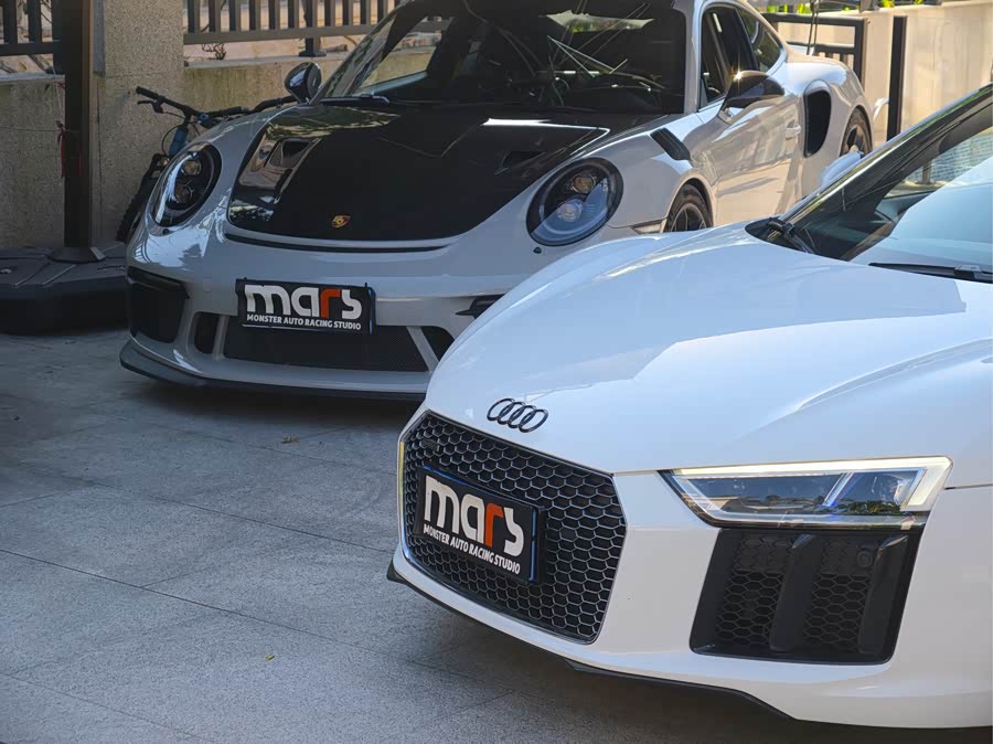 Audi R8 2017 immagine di auto #27