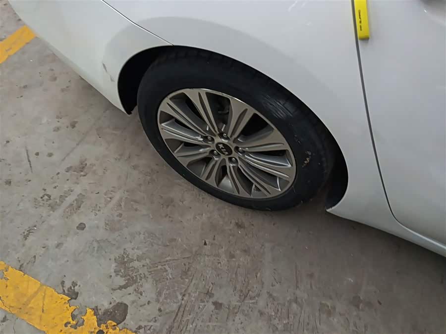 起亚 起亚K4 2015 汽车图片 #27