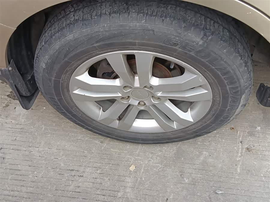 GEELY GX7 2014 car image #27