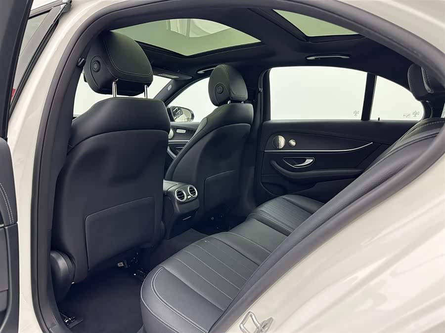 Mercedes-Benz E Class (Imported) 2022 car image #27