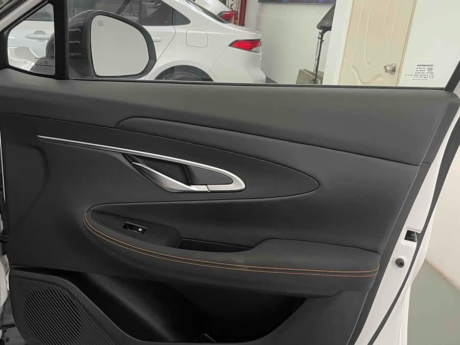 长安 长安UNI-T 2022 汽车图片 #27