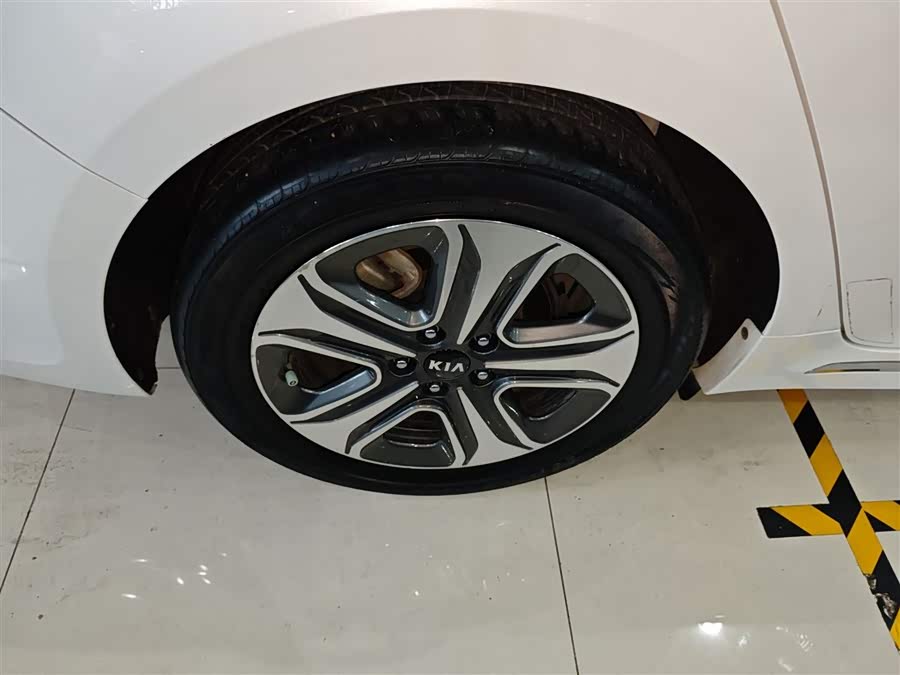 起亚 起亚K5新能源 2019 汽车图片 #27