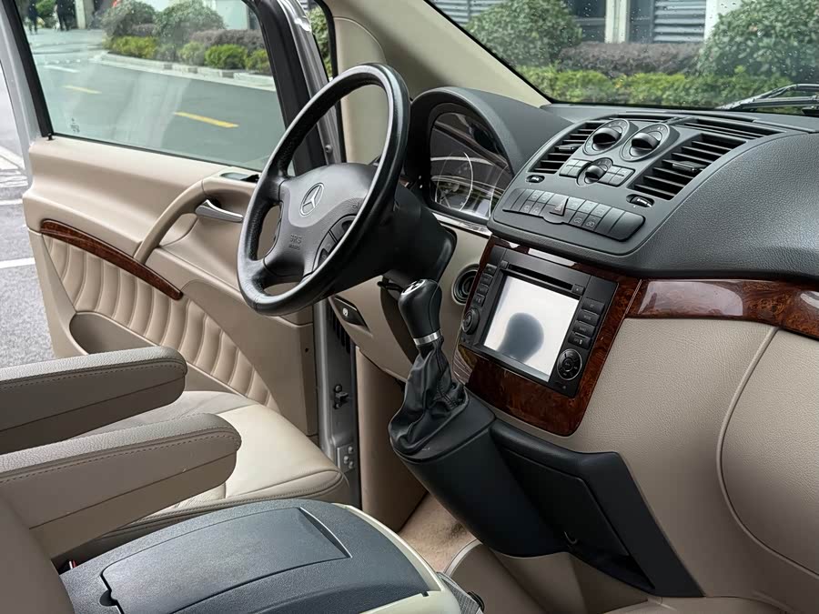 奔驰 唯雅诺 2013 #27 奔驰 唯雅诺 2013 汽车图片 #27