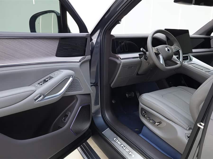 Denza N9 2025 #27 Denza N9 2025 car image #27