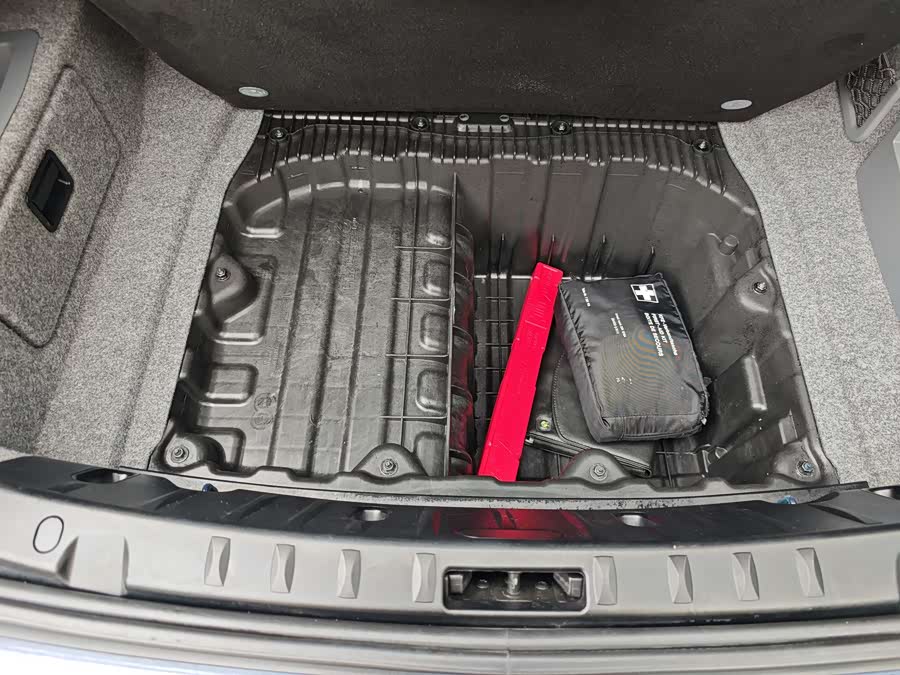 BMW 3 Series (Imported) 2011 car image #27