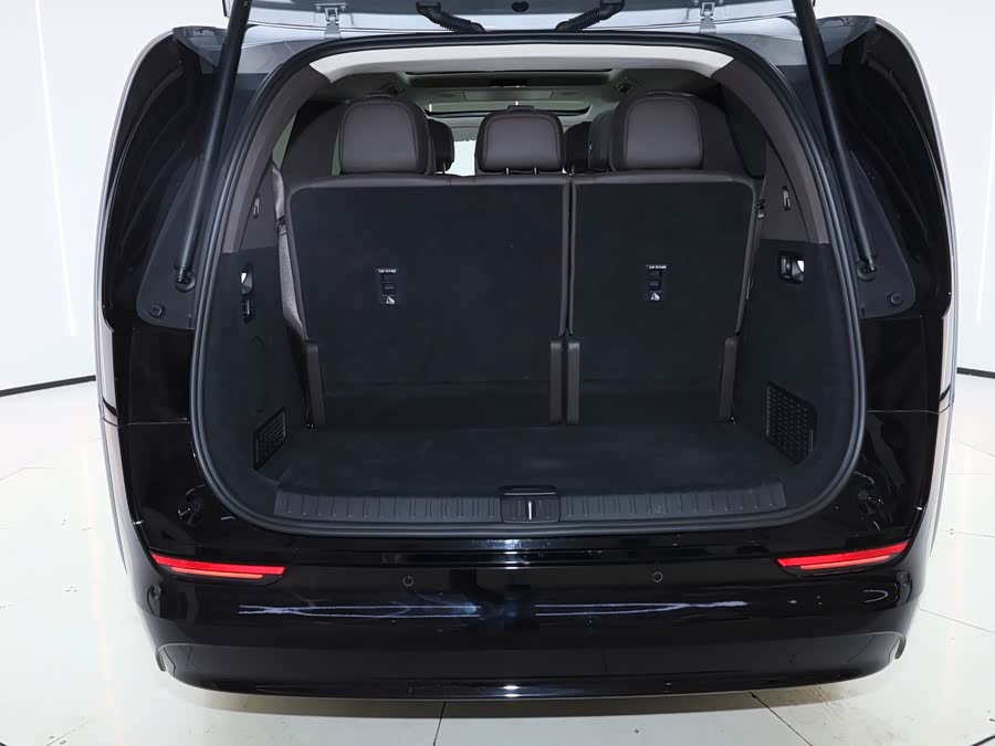 理想汽车 理想MEGA 2024 汽车图片 #27