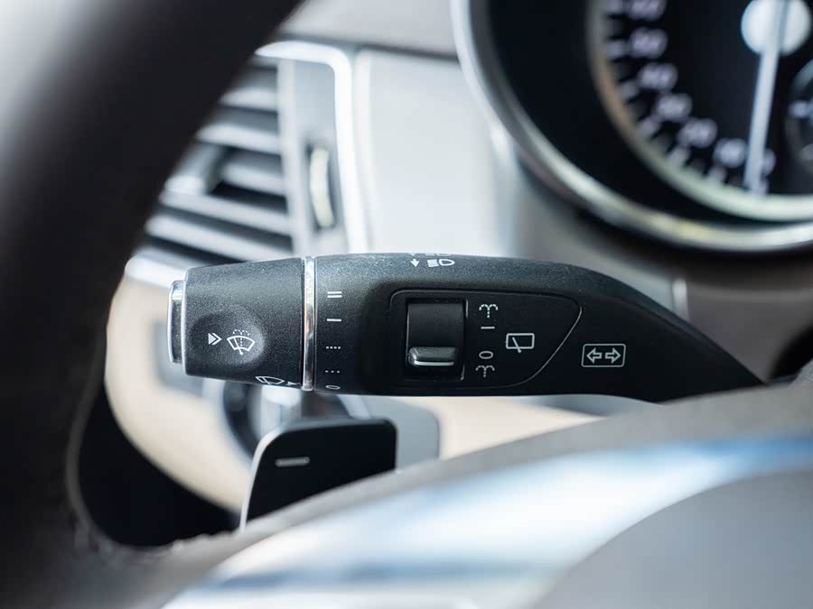 Mercedes-Benz M Class 2014 car image #27