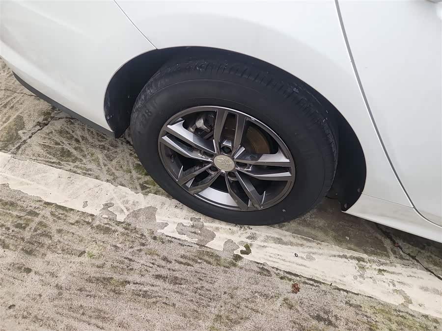 BYD Qin Pro 2020 immagine di auto #27