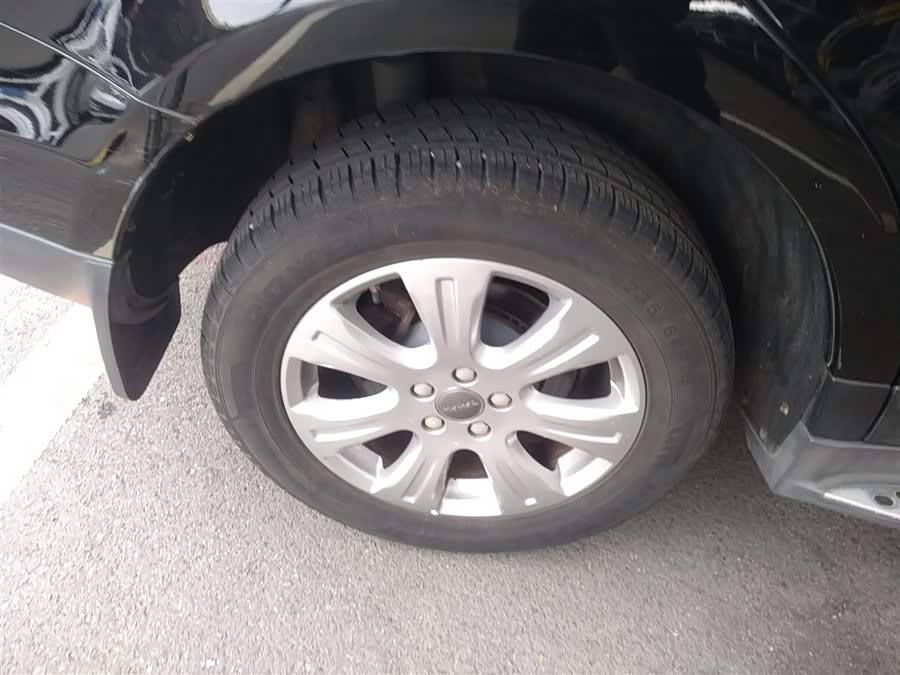 Haval H8 2015 car image #27